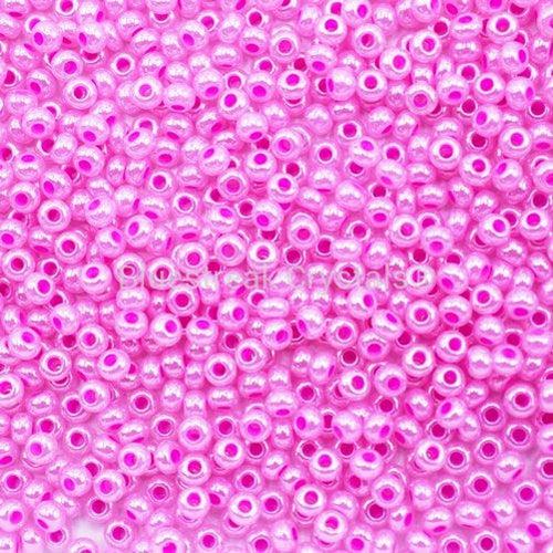 Rocailles size 6/0 (4mm) Pink Dyed Pearl, Preciosa Ornela